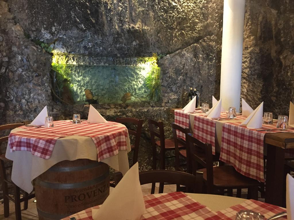 Albergo Ristorante Montebaldo Limone sul Garda Exterior photo