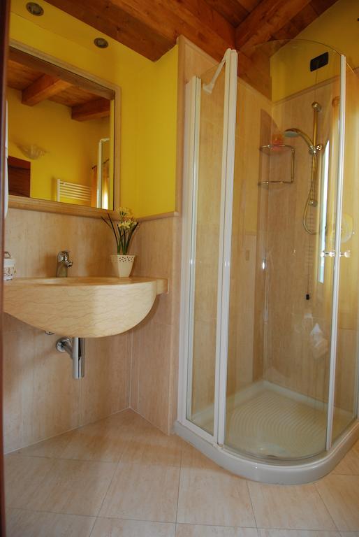 Albergo Ristorante Montebaldo Limone sul Garda Room photo